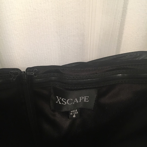 Dress - Picture 5 of 8